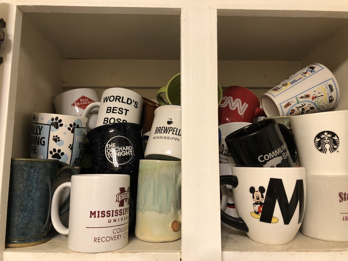 GreggGEllis's tweet photo. I may have a coffee mug issue. #outofroom https://t.co/x2MceY8ti0