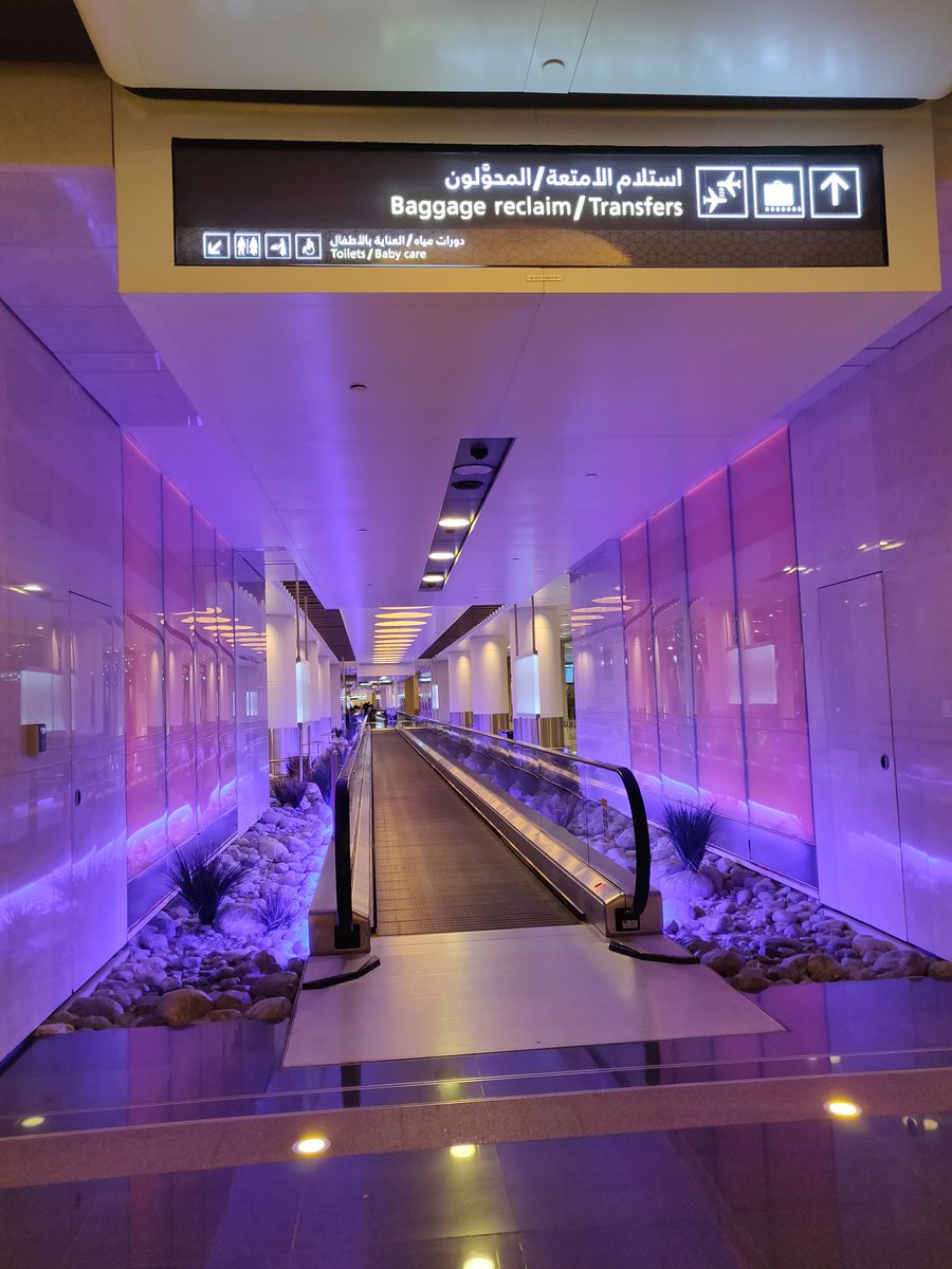 Krazes's tweet photo. @MuscatAirport Craziest airport I've ever been to without a doubt. https://t.co/u3U7Qmz3DO