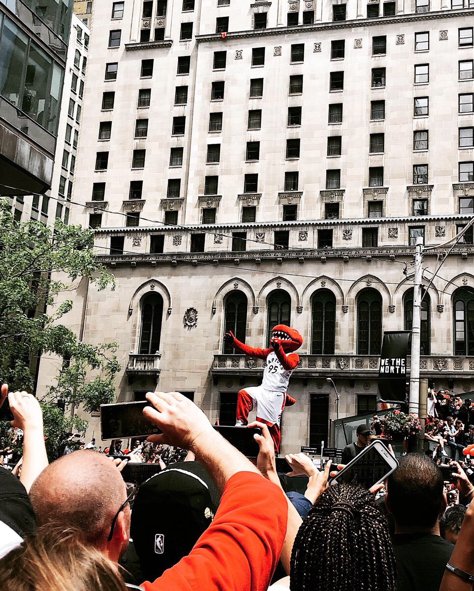 CrisNacc's tweet photo. What a time to be in Toronto! #wethenorth #rapsinsix https://t.co/VPphQCQvLT
