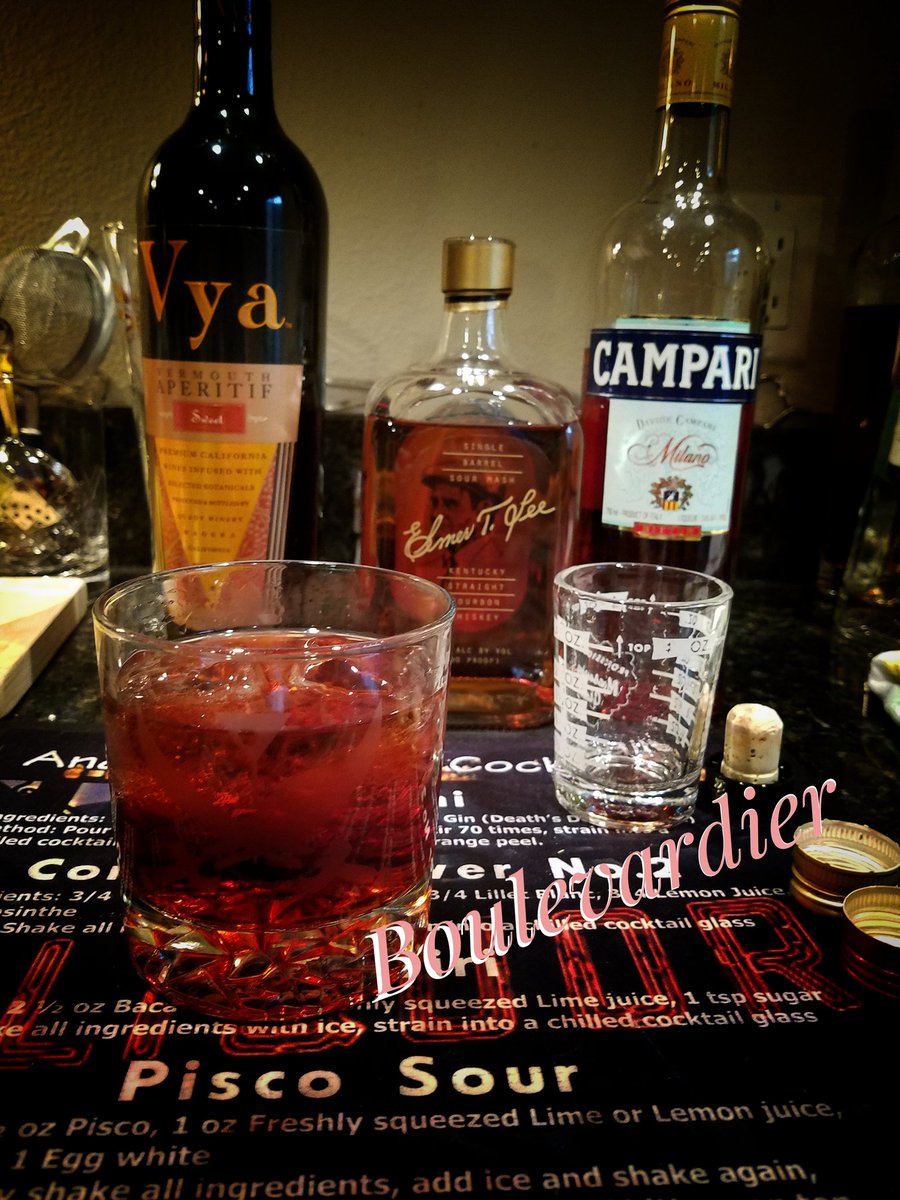 Alamagoozlum's tweet image. One or two of these will go really well with the steak and pork that I have on the grill. #Boulevardier
#BlackLiverProject #BLP
#ShowUsYourCocktail 
#MonsterInAGlass
