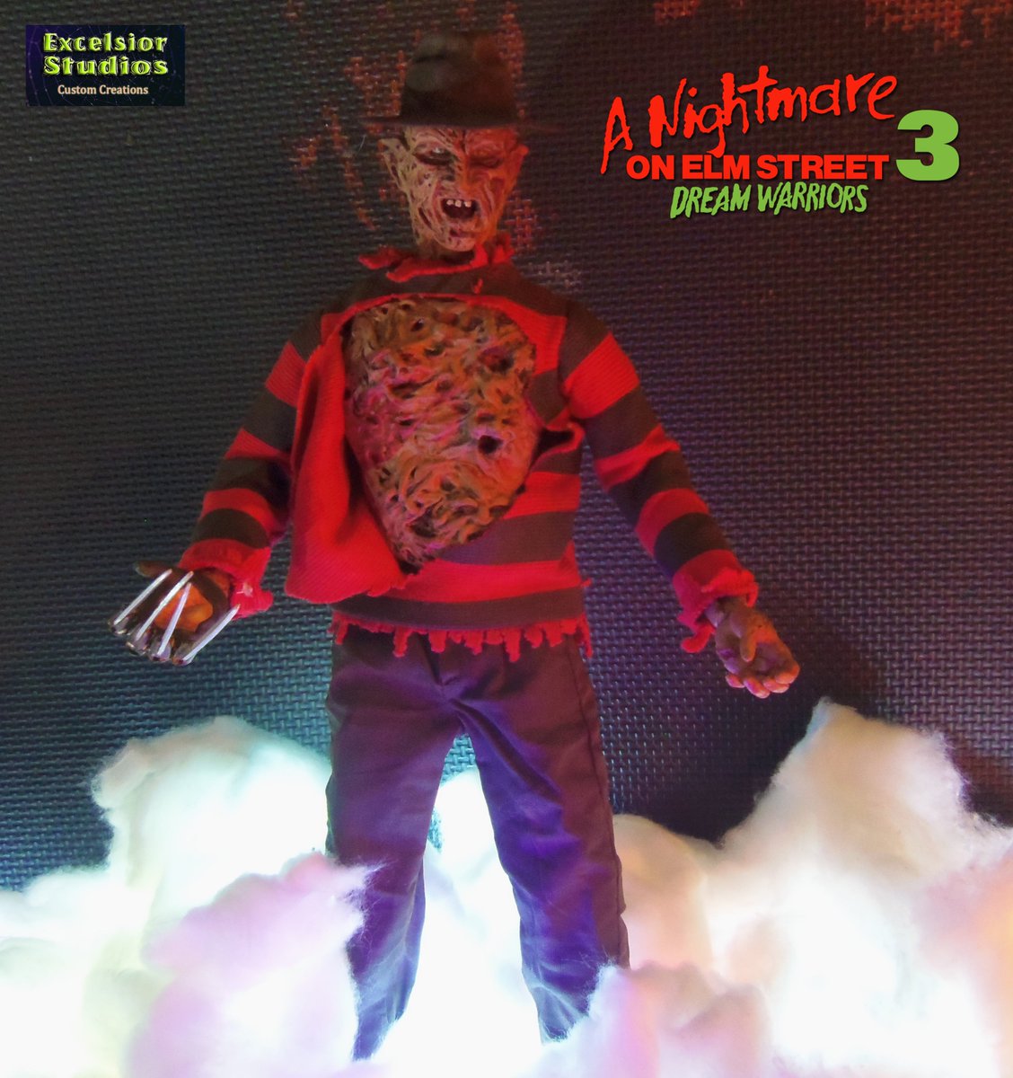 ESCC_official's tweet photo. Recently finished 1/6 scale Dream Warriors Freddy Krueger.
This version is based on his apperance of the movie poster, where he wears the awesome long coat. The figure also sports a felt hat and a removable chest of souls.
#horror #onesixthscale #horrorfigure #horrorart #fangoria https://t.co/D7iYnpMh01