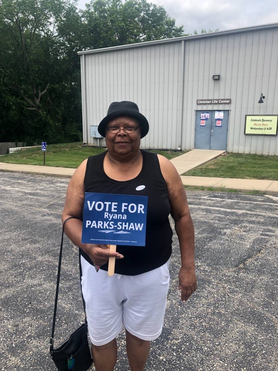 Ryana4KC's tweet photo. 45 minutes left before the polls close! Vote for Ryana Parks-Shaw for City Council! Ryana brings strong, compassionate and honest leadership for Kansas City!
.
.
#ryana4kc #votejune18 #teamryana https://t.co/ggb4jcAVPY