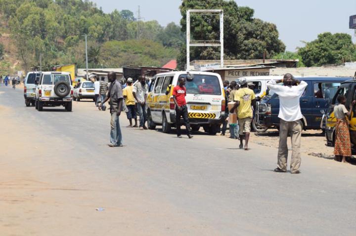 Agakemanyi's tweet photo. #Burundi #Muha : HARCÈLEMENT CONTRE LES HABITANTS DE LA ZONE MUSAGA EN COMMUNE MUHA.

https://t.co/uDq5LdTJ3g https://t.co/RFIb5fwF19