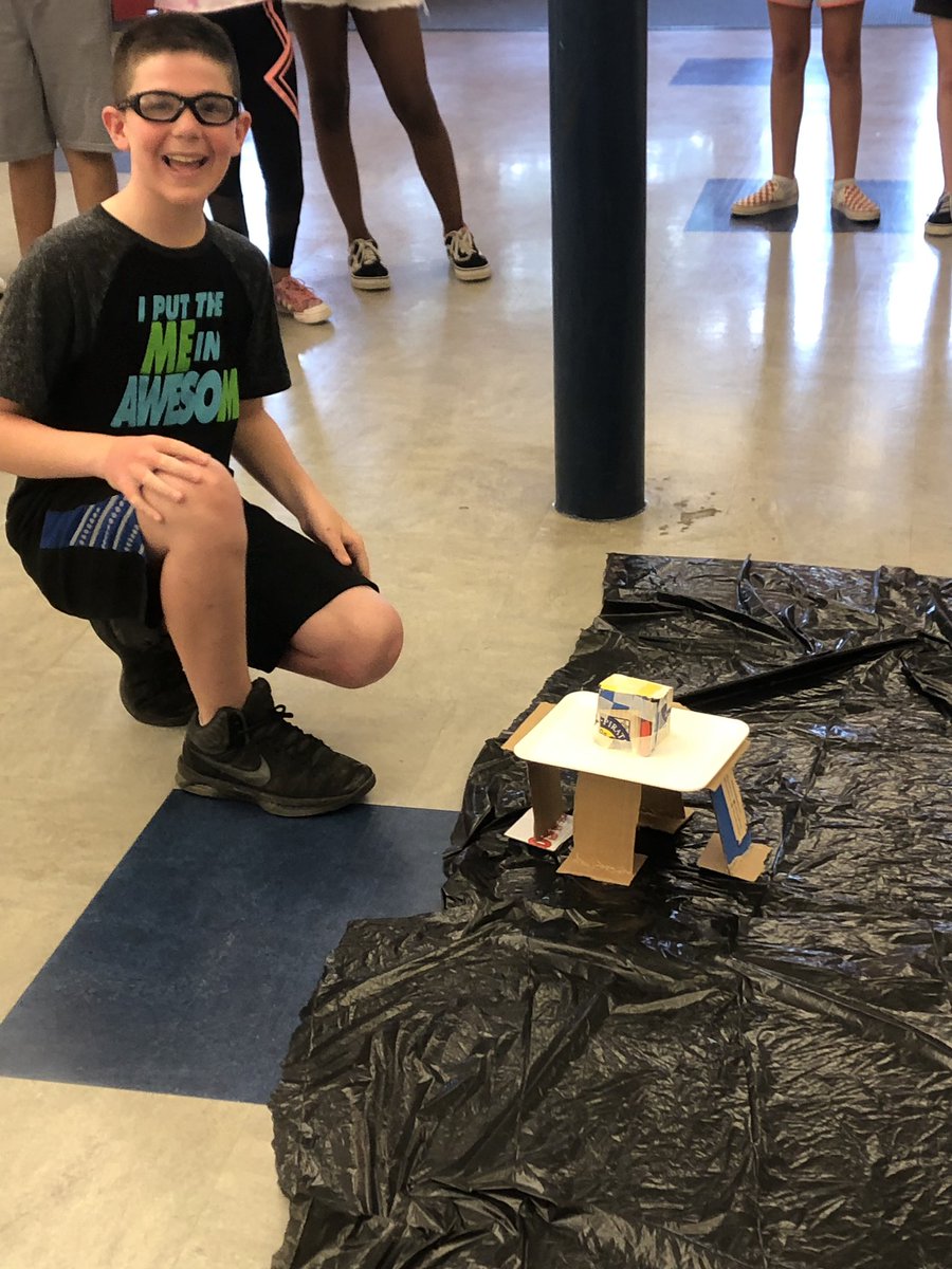 Krueger5134's tweet image. Ss engineers for #NASA designing Lunar modules! #designandcreate #innovators @jenru12