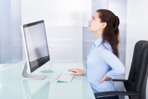 EMPRESALUD's tweet photo. Principales problemas de ergonomía en la oficina y su solución https://t.co/cbQvWx27FL https://t.co/SOgJHkE7if