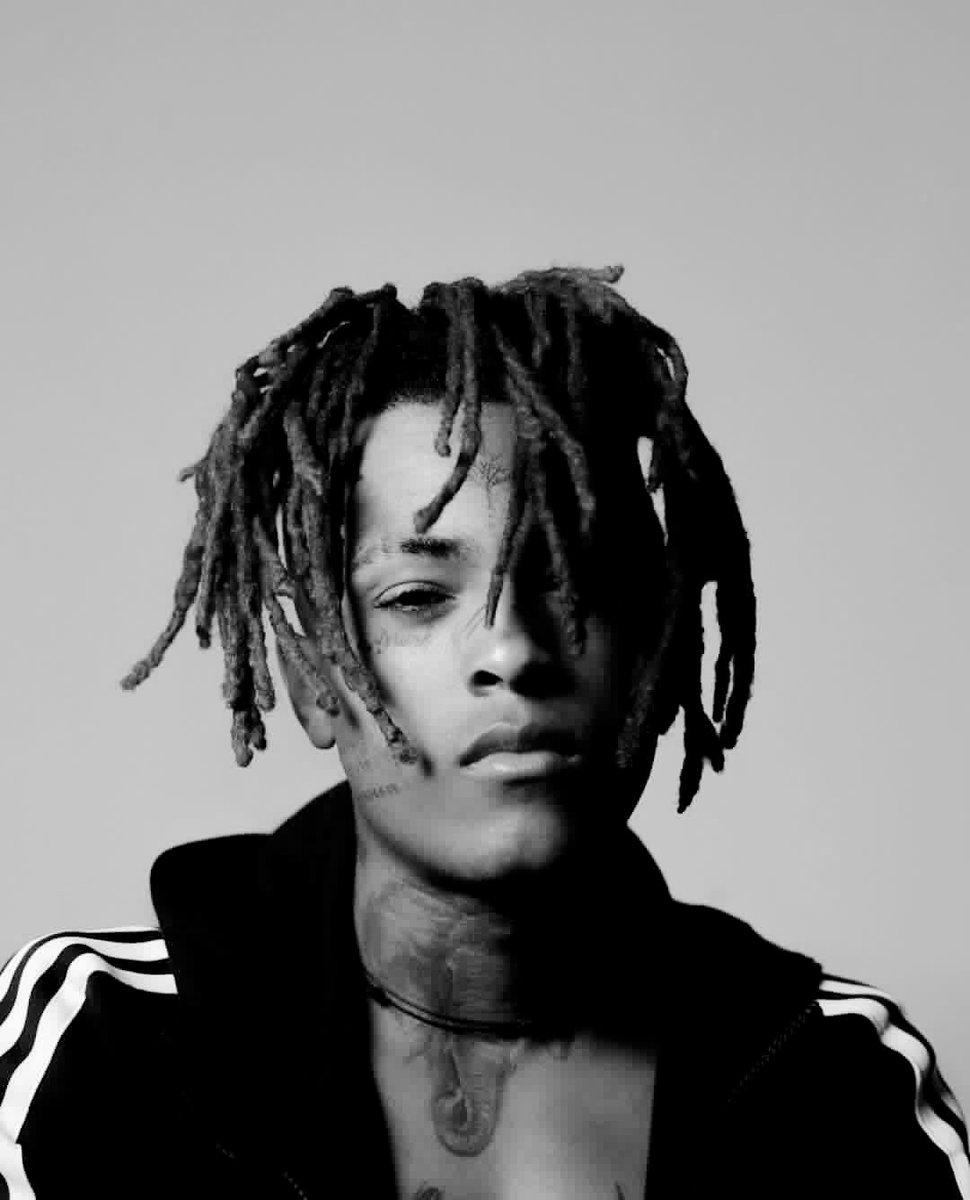abbyykarnes's tweet photo. ive been trying to find the right words but i realized there are none. you didn’t care about the fame, you just never wanted people to feel the pain you felt. you just wanted to help people and give them hope. you did exactly that. thank you jah, we miss you so much #LLJ 🖤 https://t.co/RS6EktIaa8