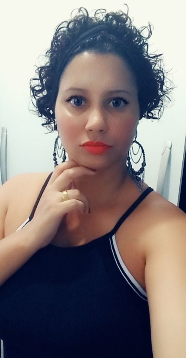 JackySCCP's tweet photo. Cada dia que vivemos é uma oportunidade que não volta. Por isso, devemos sempre pedir a direção de Deus no início e lembrar de agradecer no final.
- Autor Desconhecido
Boa noite!
#cacheadaemtransição #bigchophair #cacheia #cachos #transiçãocapilar https://t.co/duZOeMvzIS