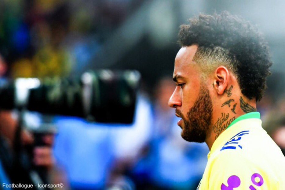 Footballogue's tweet photo. [#L1🇫🇷] Neymar🇧🇷💬: « Je ne veux pas continuer ici (au PSG). Je veux rentrer chez moi, là où je n'aurais jamais dû partir. »

(@mundodeportivo) https://t.co/ulcSK8lYmD