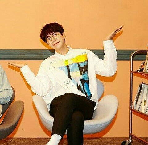 Navavirya's tweet photo. #YESUNG 
#YesungPinkMagic 
Cameonya cakep
#LeeDonghae 
#ChoKyuhyun
#SUPERJUNIOR 
#ELF https://t.co/8KB2OnG4J3