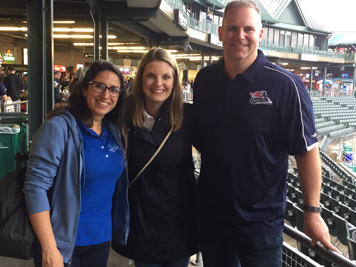 Congratulations, huskies! The weather cleared up for us to enjoy the send-off and wish our students well at <a href="/jpcasems/">J.P. Case</a> next year! #RFISpride #frsd <a href="/FlemRarSchools/">FlemRarSchools</a>