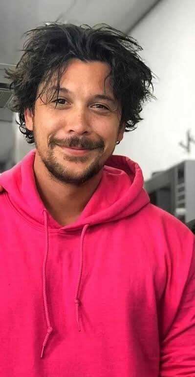 *REQUESTED*

RT- #ChrisWood 
LIKE- #BobMorley 

REPLY FOR BOTH