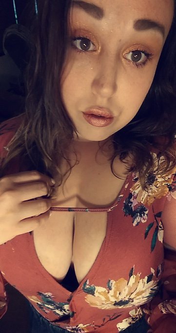 Your a shooting star. 🌠 https://t.co/7R7tnhJTML