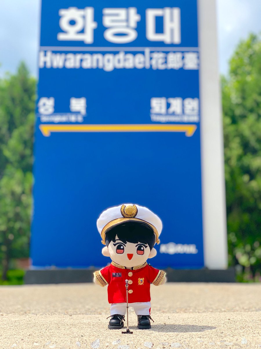 SOM_NNNNN's tweet image. 햇빛 눈이 부신 날에~🎵 이별 해봤니~🎶

🎤마이크협찬 @summeraurora129 💕

#솜에네넨_파팡따라하기 #차학연 #육사군악대
#빅스인형 #학요니