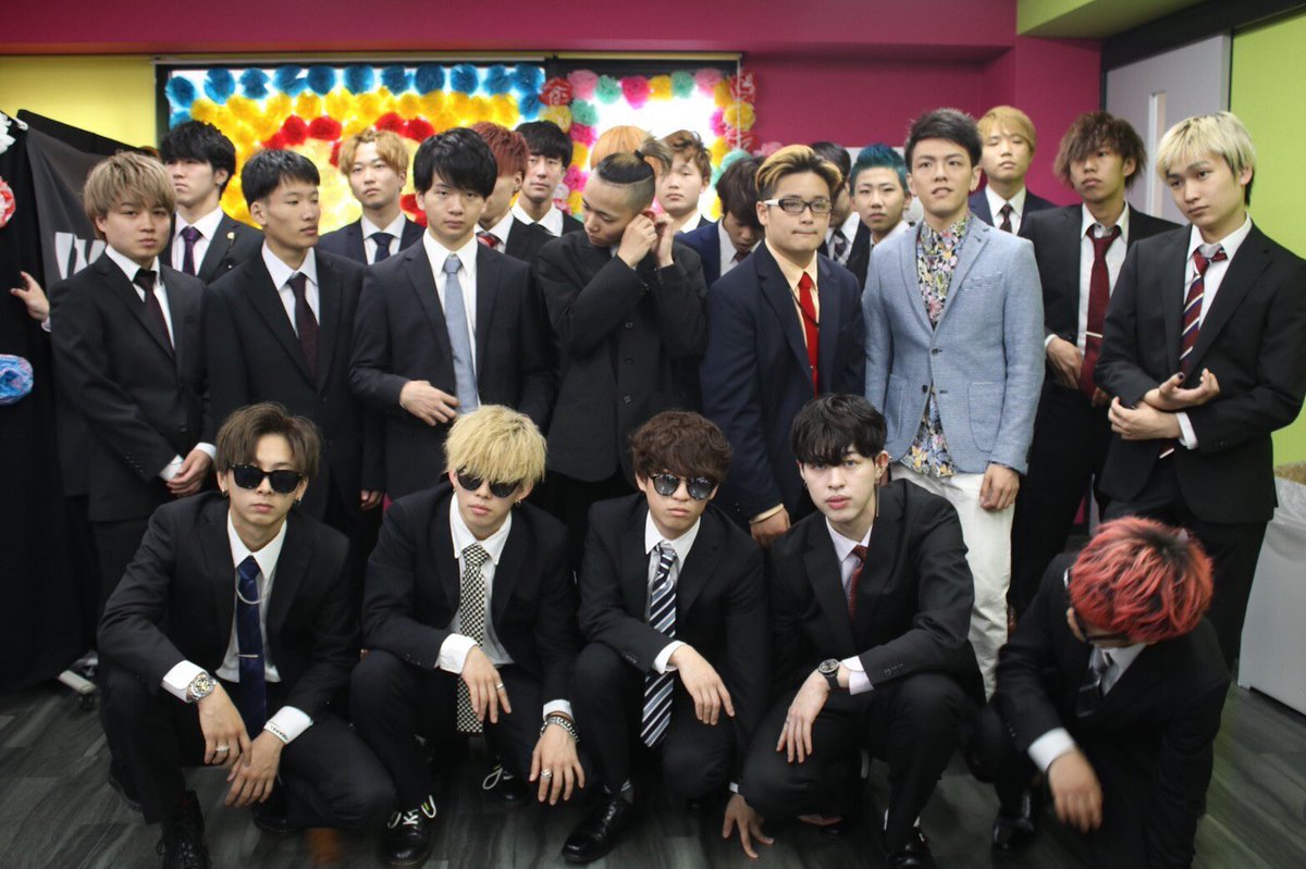 DANSeeds_178's tweet photo. 学園祭2日間お越しいただきありがとうございました🥰
今までとは違い、全身真っ白の衣装でお客様側からの見え方も違ったんじゃないかなと思います😏
新生Danseedsも1歩ずつ前へ進めるよう頑張っていきますので宜しくお願い致します🙃
#Danseeds
#DANSeedPROJECT https://t.co/eR4kmijj4Y