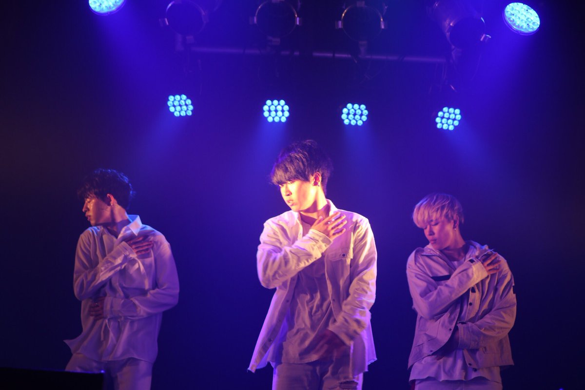 DANSeeds_178's tweet photo. 学園祭2日間お越しいただきありがとうございました🥰
今までとは違い、全身真っ白の衣装でお客様側からの見え方も違ったんじゃないかなと思います😏
新生Danseedsも1歩ずつ前へ進めるよう頑張っていきますので宜しくお願い致します🙃
#Danseeds
#DANSeedPROJECT https://t.co/eR4kmijj4Y