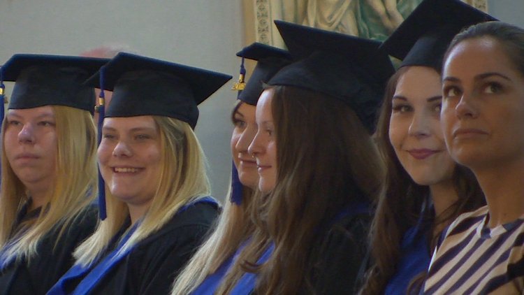 CHCHNews's tweet photo. A graduation ceremony was held for teens at risk who overcame adversity and hardship

@MattIngramNEWS has your details

READ MORE: https://t.co/Ux0hPlsKwc https://t.co/KqP17sSqHv