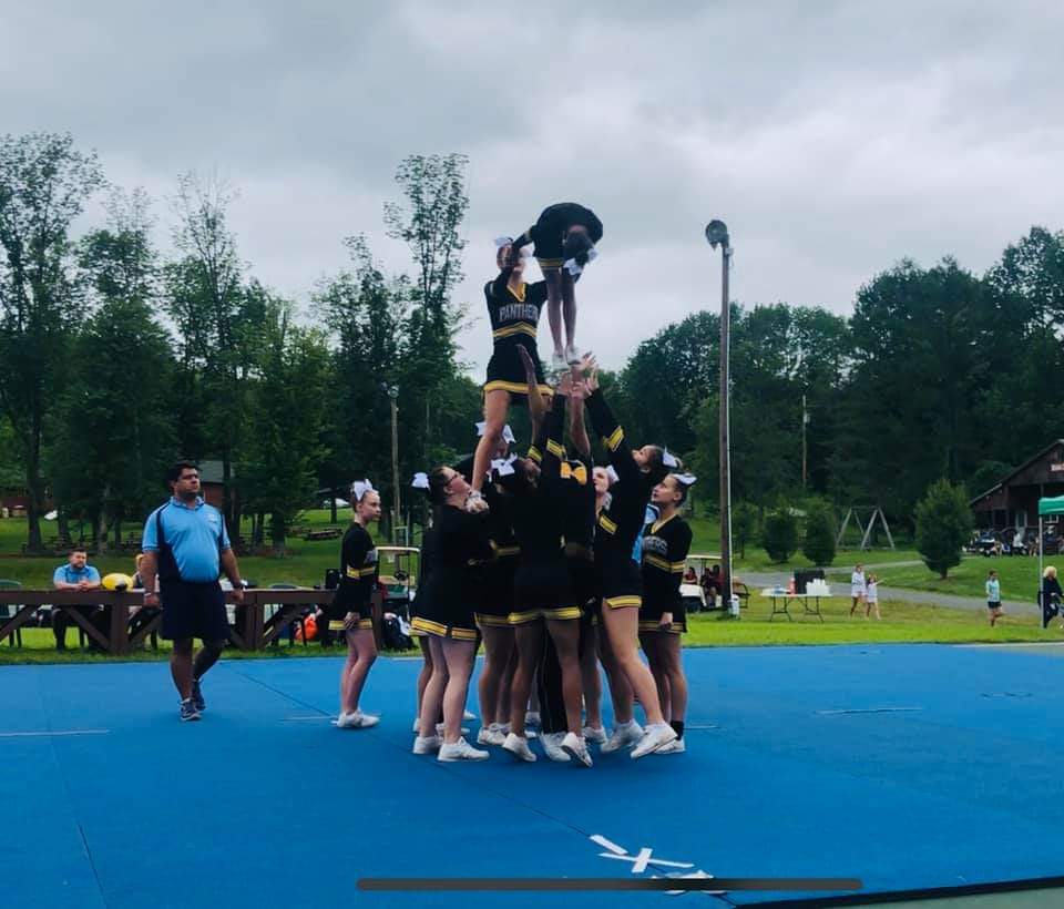 PVCheer1's tweet photo. Great pics of the new pyramid we learned at @UCAupdates camp! #PVcheer @PVSDsports https://t.co/9wyC1gm2EV