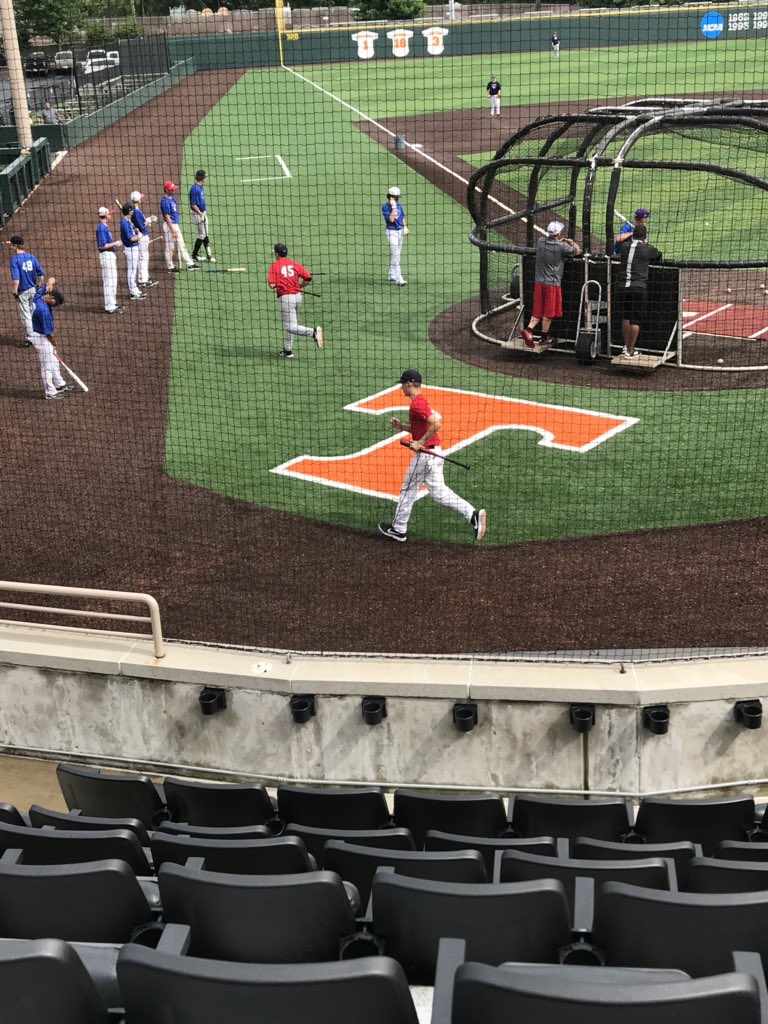 What a great first day <a href="/BUSShowcase/">Best in the US Showcases</a>  in Knoxville. Had a great time preforming in front of all the coaches can’t wait for the games tomorrow.