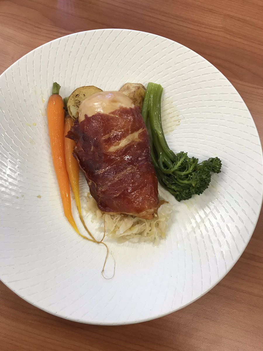 Bueutiful lunch prepared by Yr 12 hospitality students a VET audit meeting today @LynneIrvine14 #delicious