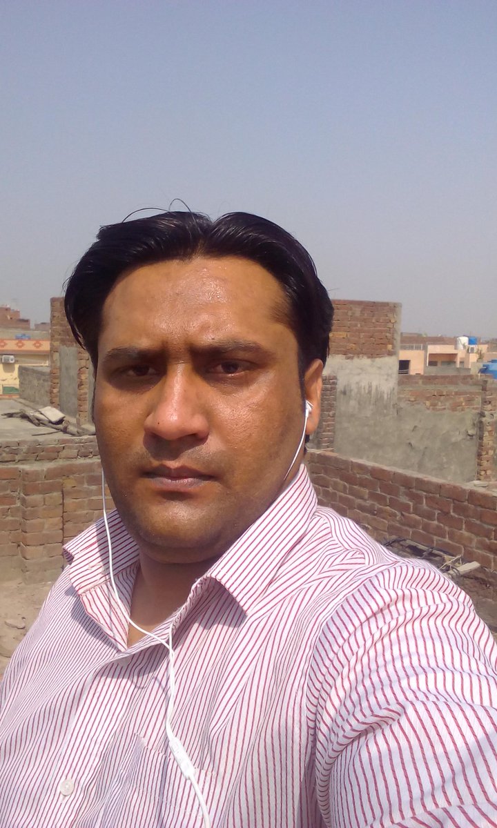 CorelDrawX's tweet image. Nice movement in pic of interest. #CFC #HappyBirthdayKajal #Sialkot @iamsfk_