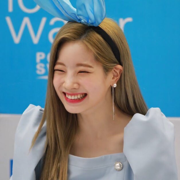 LOOK AT MY BABY