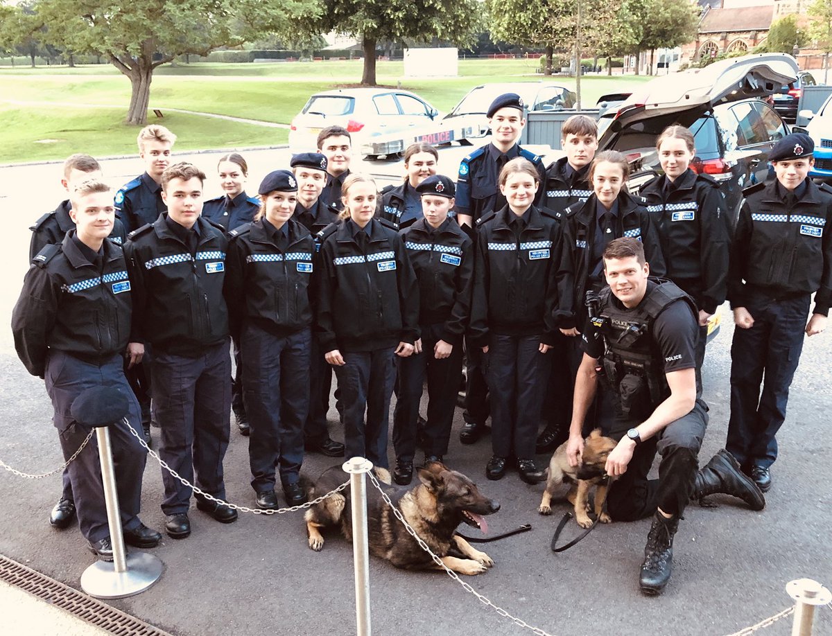 KentVPC's tweet photo. Ahhhhh look at the puppy ... And the big one of course - just don’t look directly into his eyes 👀

#tonbridgeVPC getting a real treat last night thanks to @kent_police @KPTacOps AC bringing his special show and tell for the #Cadets - how lucky are we! 🐶 #Policedogs 
PS https://t.co/XgCmZJYnoo