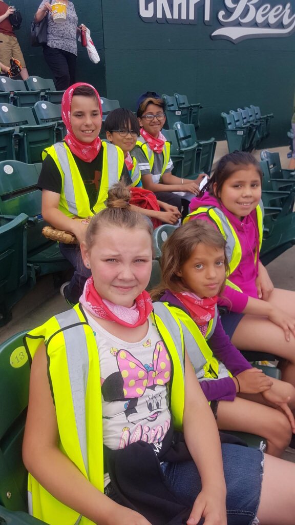 KingEdwardWSD's tweet image. Our school safety patrols having some fun at the @Wpg_Goldeyes Patrol Appreciation Night! 
Thanks for all your hard work keeping KE safe! @MsAllieSamson @MsKleinsClass