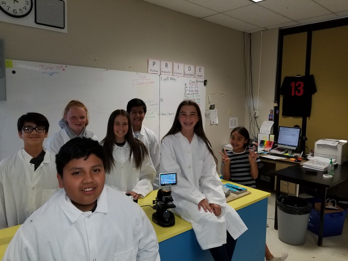 Students loved science so much they wanted to wear the lab coats to feel like real scientists.  They even played with our new cool microscope.  This is why I teach💗