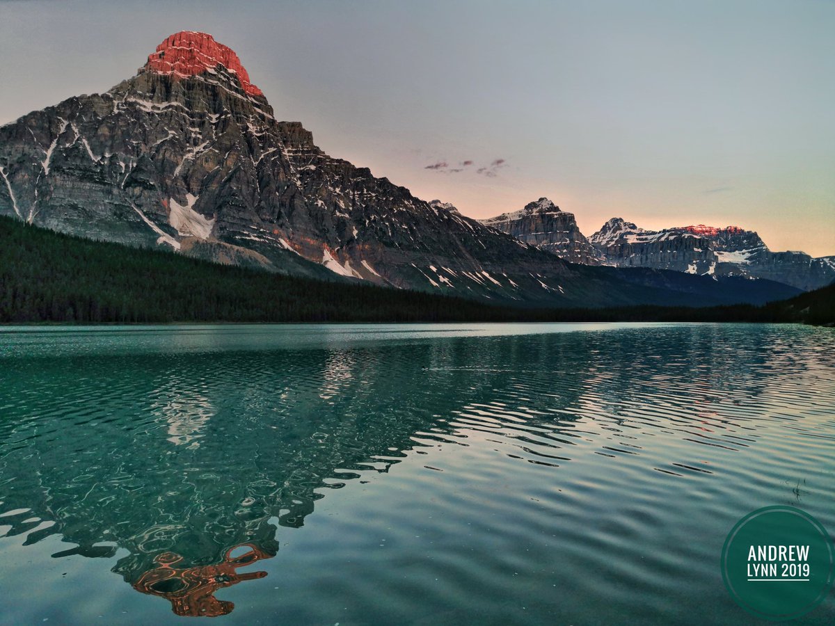 Fluxerant's tweet photo. #Sunrise #Mountains @SpitMilk 📸#AndrewLynn 2019 https://t.co/iki5VC9zIe