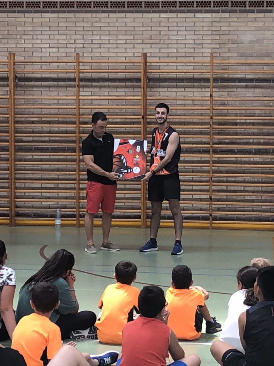 CSAcooperativa's tweet photo. El Club Baloncesto  Fuente Álamo  agradece a @csacoop su compromison en el fomento del deporte base en Fuente Álamo. Desde hace tres años cedemos las instaciones deportivas y colaboramos económicamente. https://t.co/nIetyjYKOd