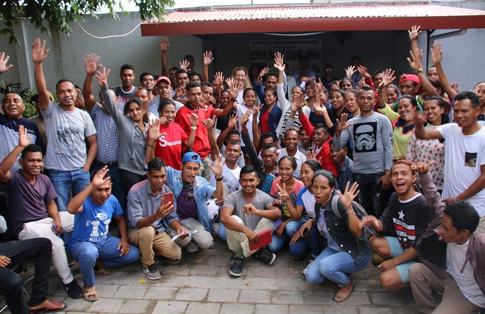 Meanwhile, back in #Timorleste - congrats to new English students.  With the Secretariat of Employment Australia is supporting training as a pathway to the seasonal workers program and Pacific Labour Scheme <a href="/SWP_TL/">SWP Timor-Leste</a> @SWPAustralia .  Good for Timor-Leste, good for Australia.