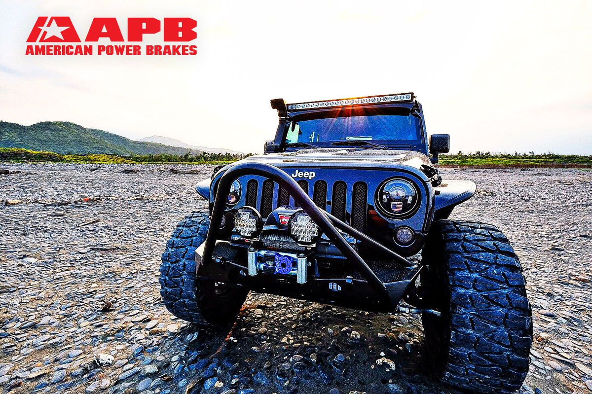 APB_CarlosC's tweet photo. It's the ultimate satisfaction, when you can go out jeeping with upgrades such as @apbbrakes 
#myfirstTweet #apbbrakes #jeep #jeeplife #jeepgladiator #wranglerlife #americanpowerbrakes #wranglerJL #wranglerJL #gladiator #offroad #bigbrakekit #bbk https://t.co/b94JG2PM47