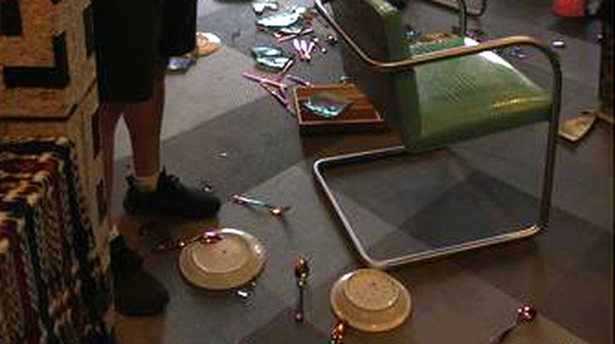 Portland A woman who plunged 16 stories down a garbage chute at a