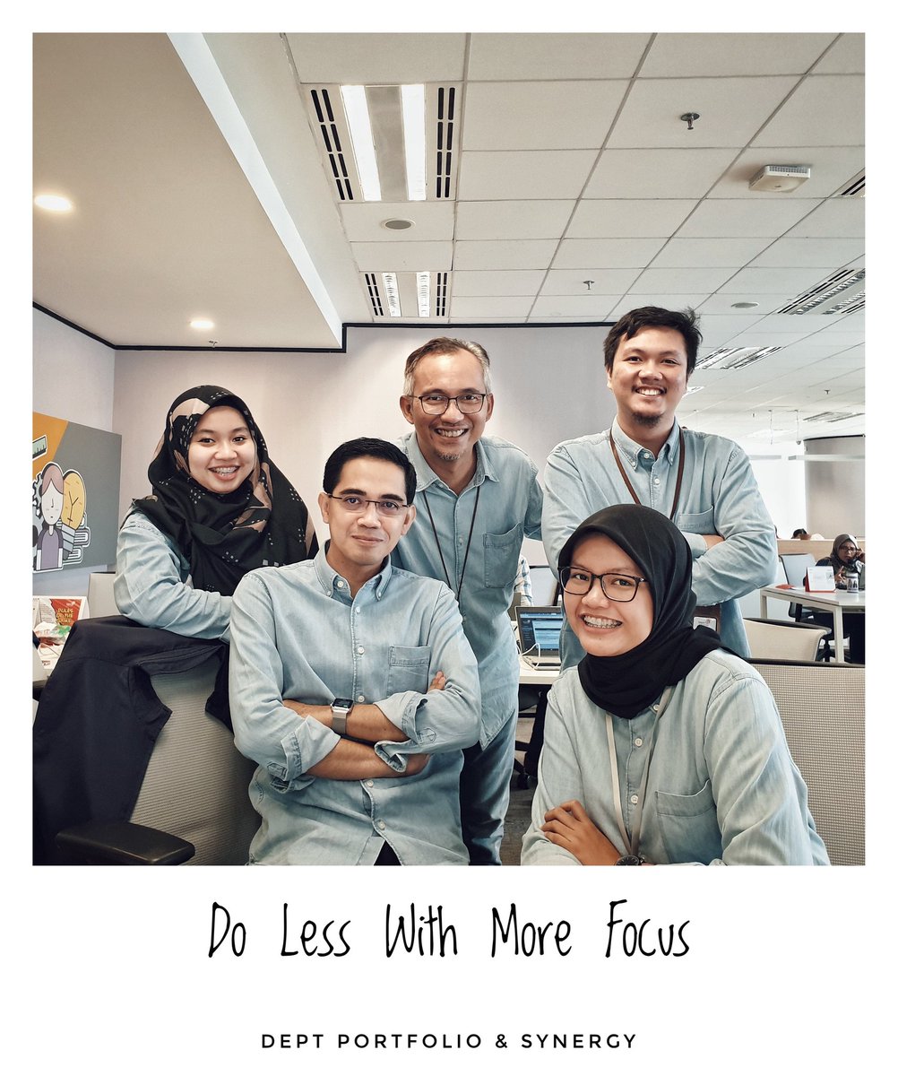 Today's vibes ... do less with more focus with <a href="/kuncoro/">Koen</a>
<a href="/dinda_R2/">Adinda Rizkita Ria</a> <a href="/taufikzamzami73/">Taufik Zamzami</a> <a href="/novarenat/">Nutsuf🍒</a>  #thetelkomway #livingthetelkomway #vibes
