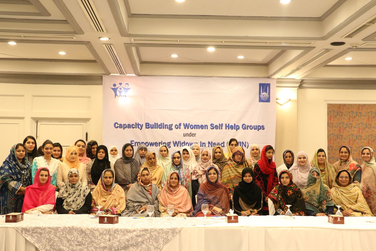 IslamicReliefPK's tweet photo. 1 day training on social mobilization organized for officer bearers of Women Self Help Groups under (EWIN) Project funded by @IslamicRelief 
Participant's capacities were developed on #womenrights #childrights #advocacy #socialorganization #stressmanagement #referralmechanism https://t.co/ktUY1VMuQv