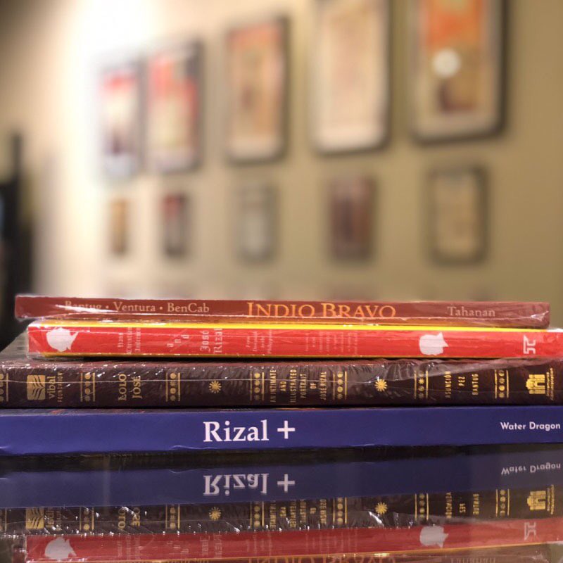 yuchengcomuseum's tweet photo. Learn even more about him through books written in dedication to him! There’s always something new to discover about our National Hero!
#YuchengcoMuseum #HappyBirthdayDrJoseRizal #DrJoseRizal #JoseRizal #NationalHero #MuseumstoExplore #MuseumsPH #Museums #Art #Culture #Heritage https://t.co/VCa2zVetCc