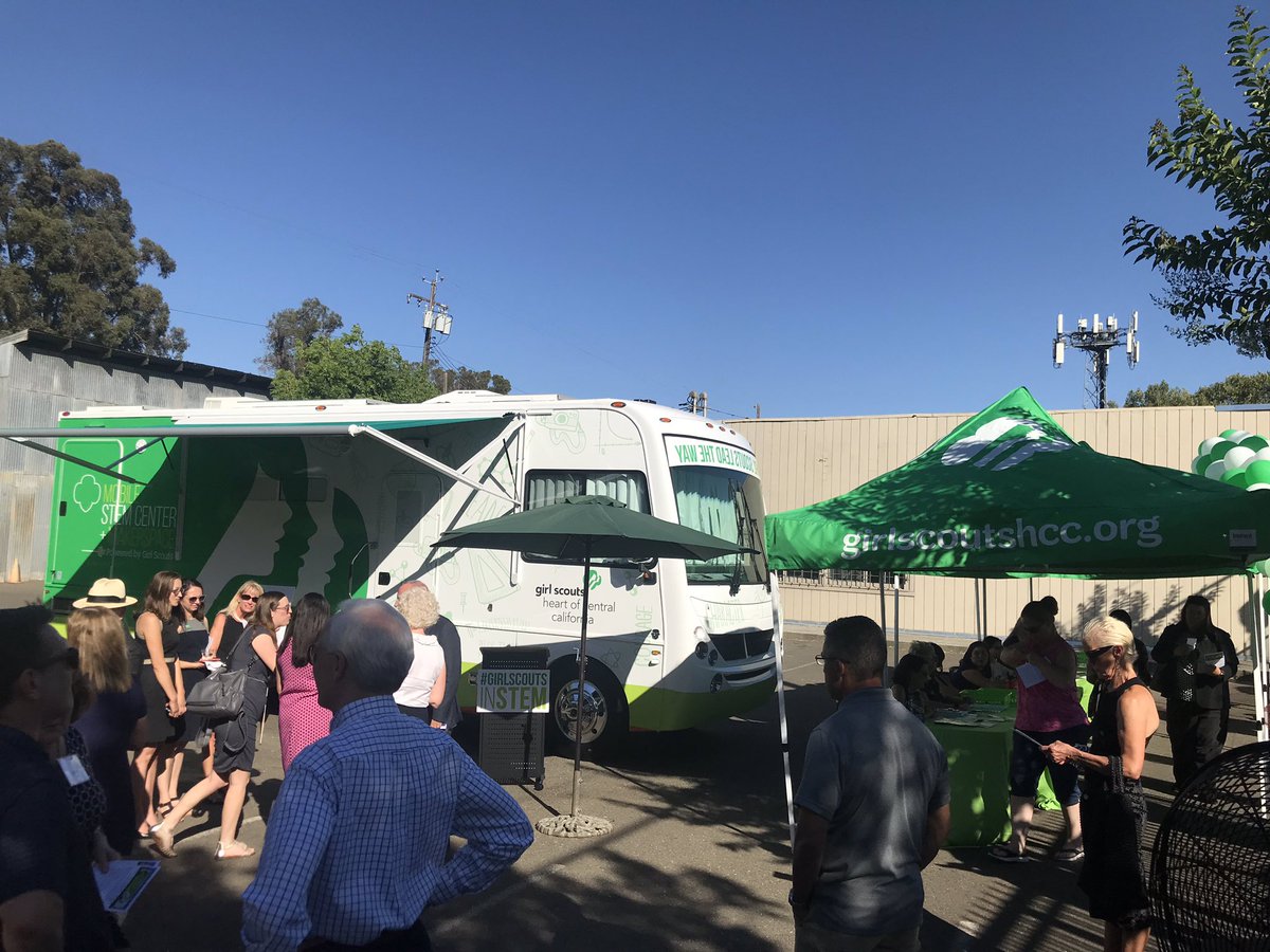 krysta_malonson's tweet photo. Congratulations on launching your  mobile STEM Center+MakerSpace! 💚@GirlScoutsHCC #girlscoutsinstem #STEM https://t.co/gg62QEVGv6