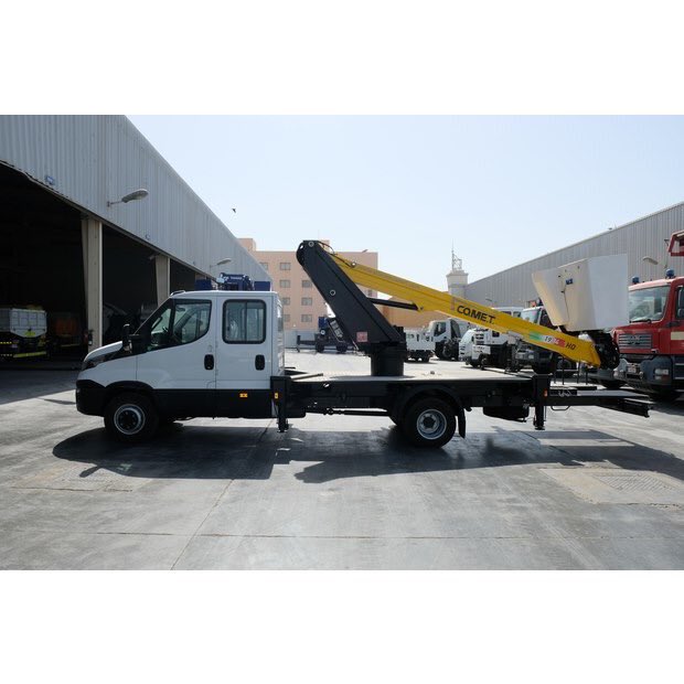 CometOfficine's tweet photo. Eurosfilo 19 (19 m) on Iveco 65C15/E3. Dokka/CrewCab

#aerialworkplatform #sollevamento #access #piattaformaaerea #comet #saliconoi #cometofficine #nacelle #levage #lifting #arbeitsbühnen #eurosfilo #plataforma #elevadora #Iveco #crewcab https://t.co/ZLWwRs57s3