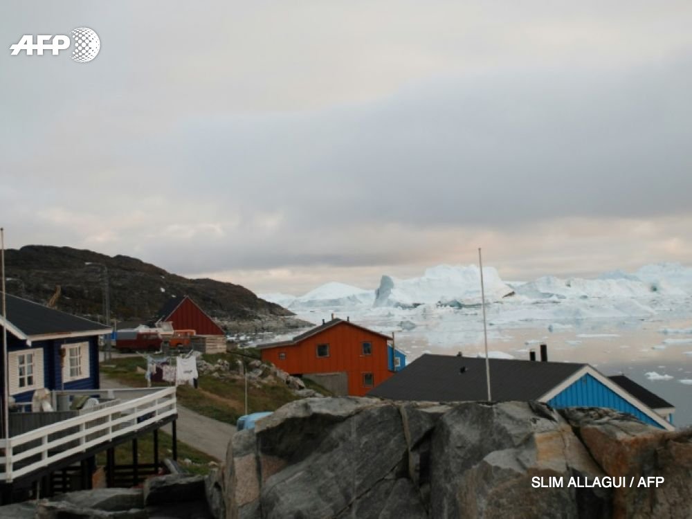 Températures record, fonte prématurée: avant même l'arrivée de l'été, tous les feux du réchauffement climatique sont au rouge au Groenland, immense glaçon menaçant d'immersion les régions côtières de la planète u.afp.com/JW7E #AFP