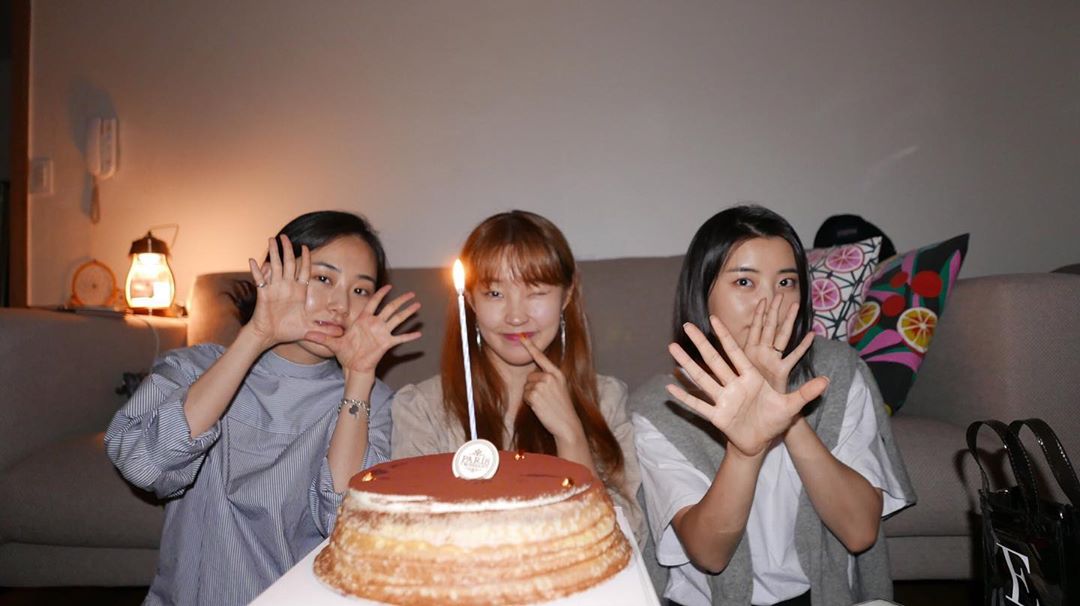 jiyoonsource's tweet photo. 190618 Jiyoon's IG: "The big reveal of pictures *yay* take it all *yay* you missed us right? I know *yay*"

#10YearsWith4Minute https://t.co/D4ojs9oGI4
