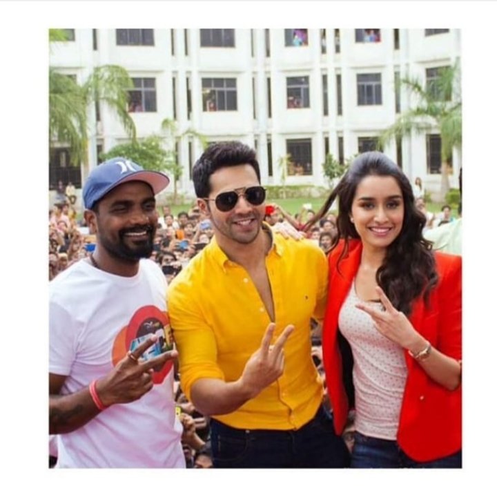 varunshraddha_'s tweet photo. @Varun_dvn @ShraddhaKapoor @PDdancing @remodsouza @TheRaghav_Juyal @utvfilms #Throwback #ABCD2Promotions @Varun_dvn @ShraddhaKapoor @remodsouza @PDdancing 😍😎😉👍💖 #4YearsOfABCD2 #ABCD2 https://t.co/Cm2IweAA1l