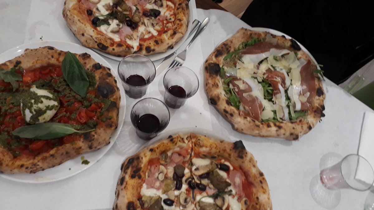 Top class pizza last night @pizzeria1926 Can't wait to go back  #pizza #bestintown #edinburgh #foodie