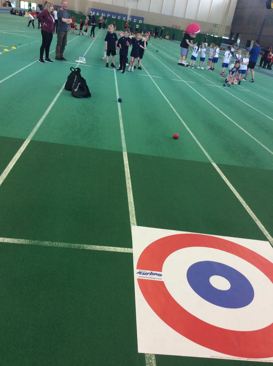 BrowPeel's tweet photo. Cheering us on 👏🏼🎉 #BurySummerGames2019 https://t.co/wkGtq9JYrz