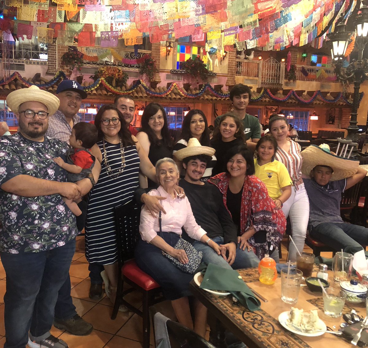 OHdamdam's tweet image. Missing a few. #fambam #mysupportsystem