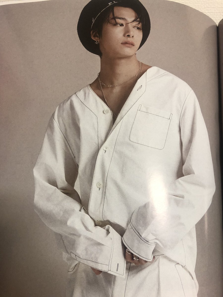 bebex07hw__'s tweet photo. allure届いた〜🥺💖
いてもたってもいられなくてすぐに予約して正解だし全部優勝レベルにかっこいいから直視できないよう🥺 https://t.co/e6jDngbiR9