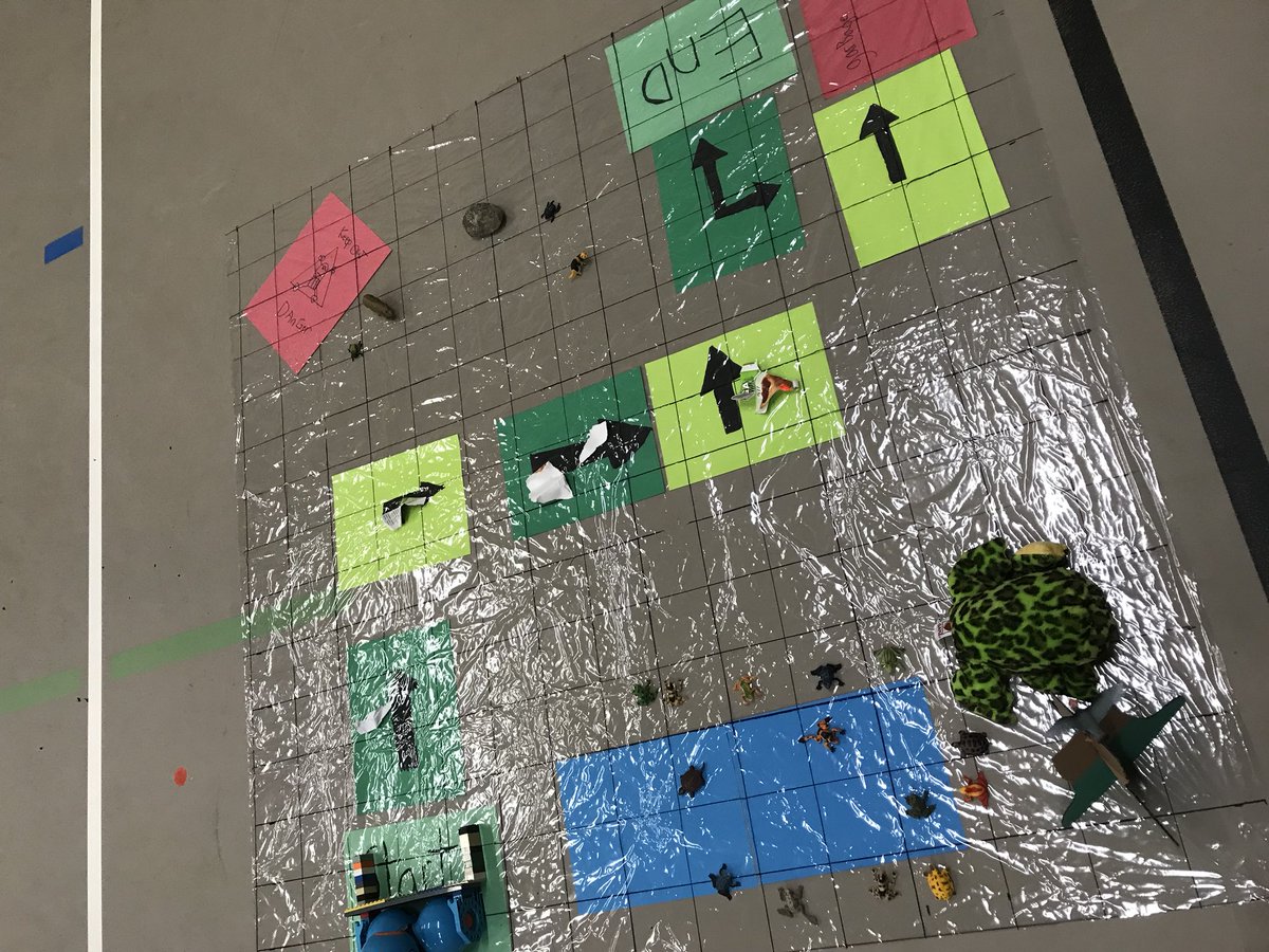 techitan's tweet image. Central School is hopping with coders today. They have a Dash eco challenge, an m-bot obstacle race, Blue-bot mazes and LEGO WeDo make it move exploration all happening. @ShellyCorlyon @UC_ITS @UCDSB @jeremychobbs