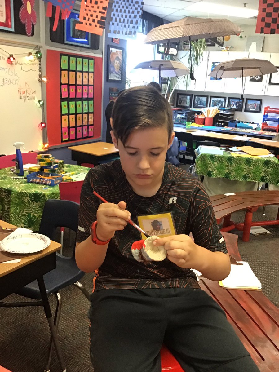 rmccoy313's tweet photo. It’s time to paint the African pottery!
@LPSSummerAdv 
#libertyoaks
#lpssummer19 
@libertyoaks https://t.co/i4iVrlsanE