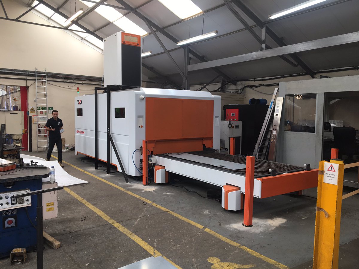 Munford_Radan's tweet photo. RVD Smart Fibre 3015 2Kw Laser  with a Beckhoff Controller successfully programmed &amp; profiling, the first one in the UK programmed using @radansoftware @Hexagon_ps @HexagonMI https://t.co/8zKi3uR7Ip