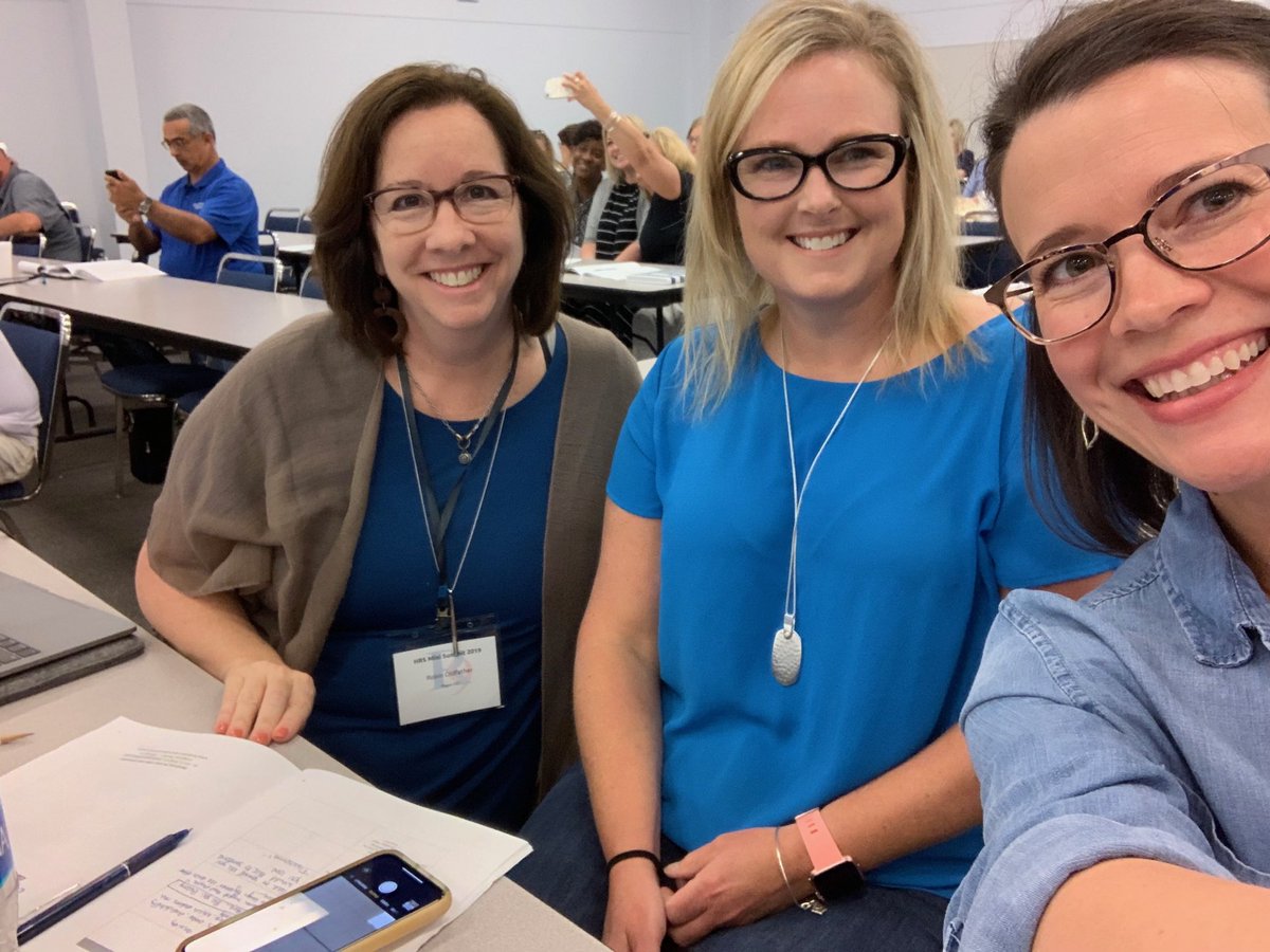 Christina_cLong's tweet photo. We are so #flawsome ⁦@THBoogren⁩ https://t.co/BVvJDtt3qv
