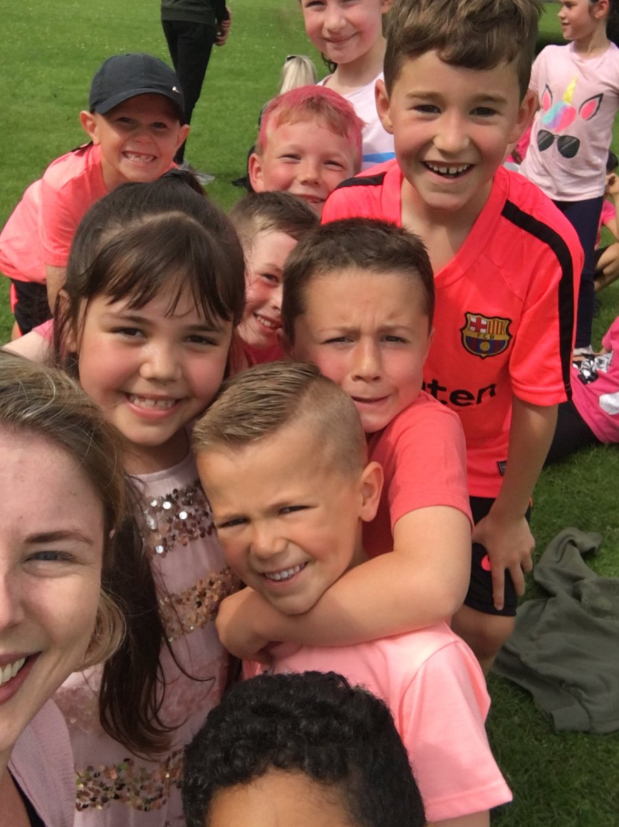 Amy Dolan tweet media